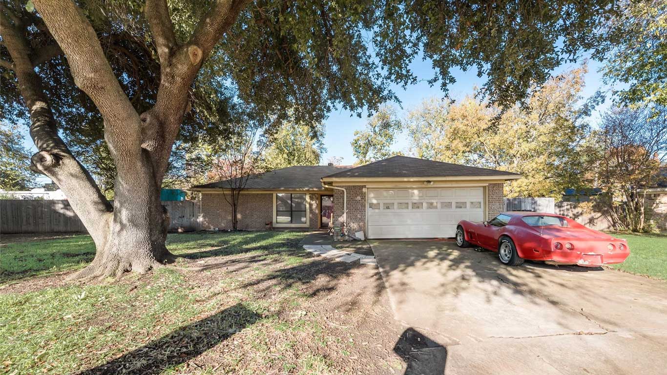 1104-Elderberry-Court-Benbrook,-TX-76126-3867