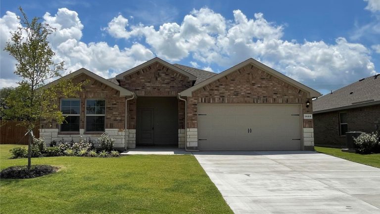 1605-Marsh-Street-Cleburne,-TX-76033